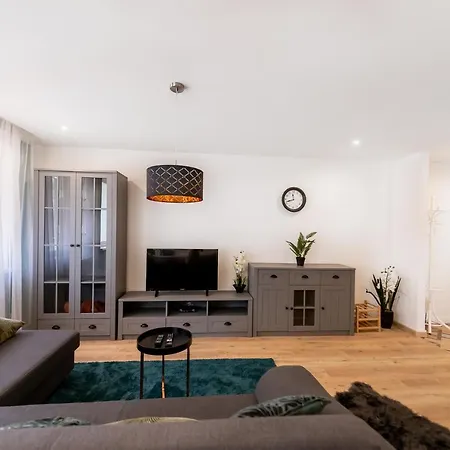 Flora Center Appartement *