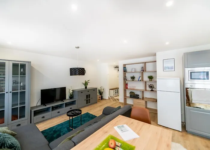 Appartement Flora Center *